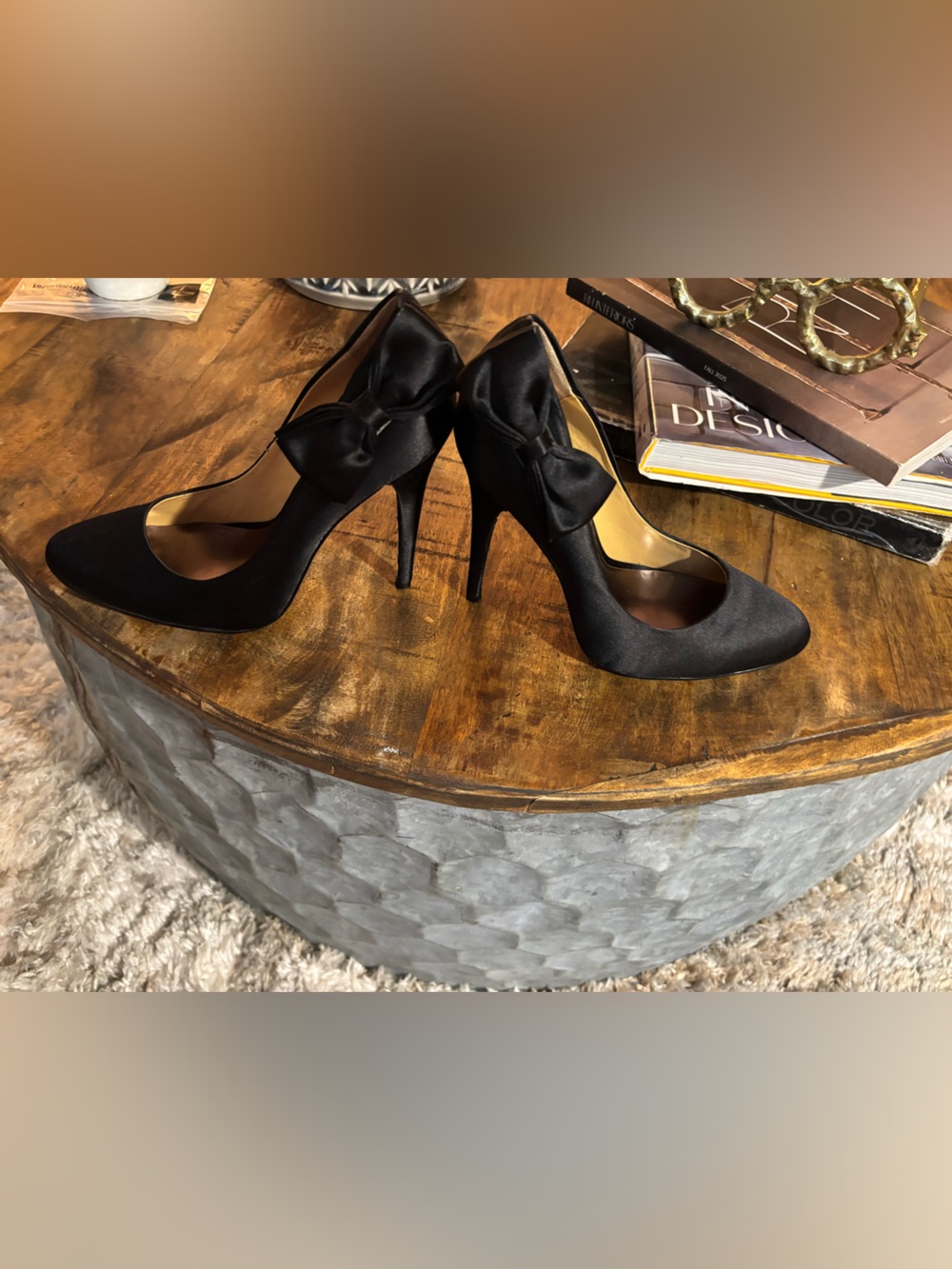 Bagley Mishka Black Satin Bow Pump Never Worn